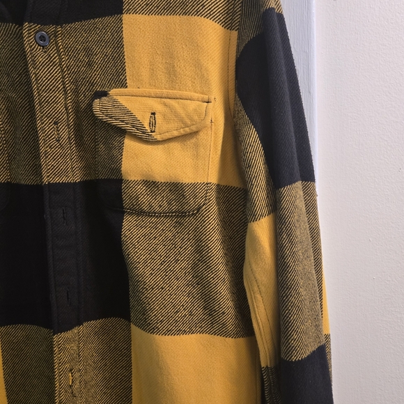 American Eagle Outfitters Yellow and Black Large Block Plaid Shirt Classic Fit. - Picture 3 of 9